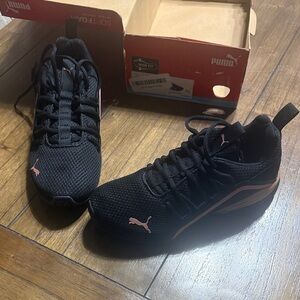 Puma Women’s Black and Pink Sneakers, Size 6